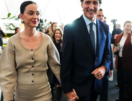 Autre photo de Trudeau et Katy Perry a Davos